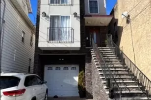 31 Spencer St, Elizabeth, NJ 07202 - Photo 1