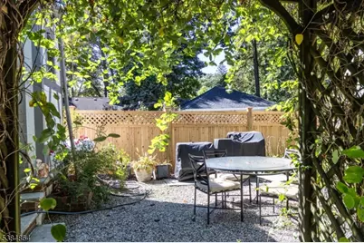 2 Harding Ter, Morristown, NJ 07960 - Photo 15