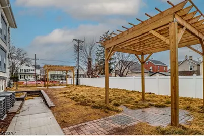 33 2nd St, Raritan, NJ 08869 - Photo 7