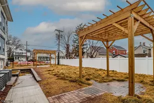 33 Second St, Raritan, NJ 08869 - Photo 7