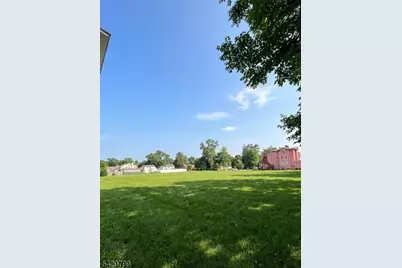 228 E 9th St, Plainfield, NJ 07060 - Photo 3