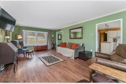 447 Bellwood Ave, Bethlehem Township, NJ 08802 - Photo 17