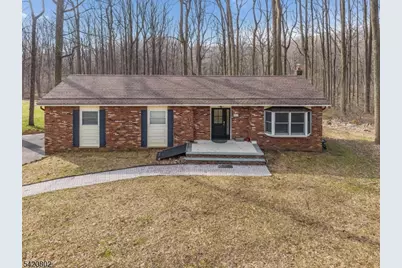 447 Bellwood Ave, Bethlehem Township, NJ 08802 - Photo 9