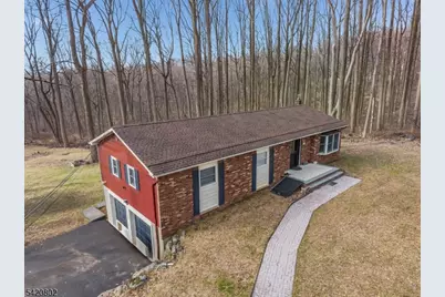 447 Bellwood Ave, Bethlehem Township, NJ 08802 - Photo 3