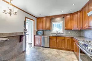 28 Edgehill Ave, Chatham, NJ 07928 - Photo 9