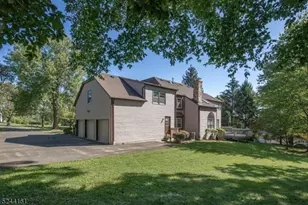 16 Manor Dr, Morris Township, NJ 07960 - Photo 37