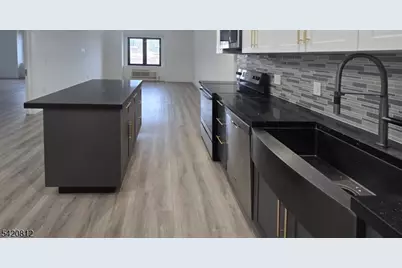 211 Baldwin Ave #403, Jersey City, NJ 07306 - Photo 21