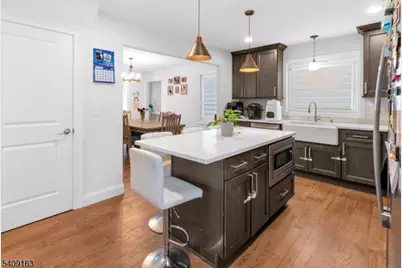 112 E 12th St, Linden, NJ 07036 - Photo 11