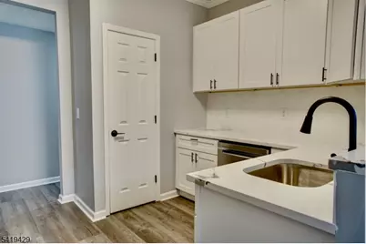 15 Conover Ter, Lebanon, NJ 08833 - Photo 3