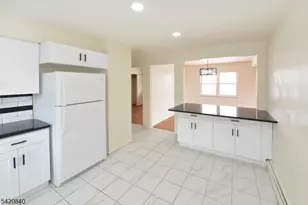 100 Eastern Wy, Rutherford, NJ 07070 - Photo 9