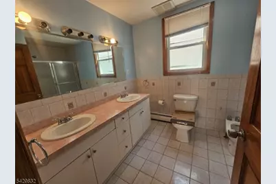 948 Madison Ave, Elizabeth, NJ 07201 - Photo 5