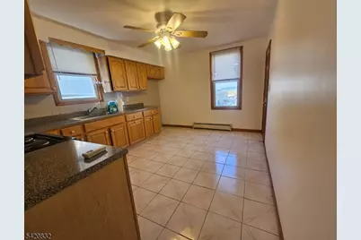 948 Madison Ave, Elizabeth, NJ 07201 - Photo 3