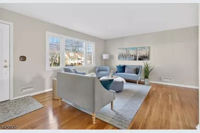 53 Patricia Pl, Clifton, NJ 07012 - Photo 5