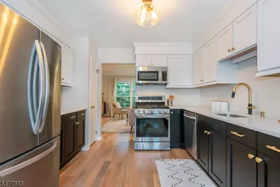 229 Crescenzi Ct, West Orange Township, NJ 07052 - Photo 5