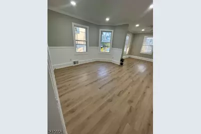 14 Guenther Pl, Passaic, NJ 07055 - Photo 3