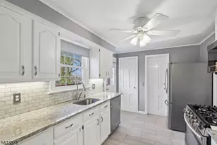 33 Coolidge Ave, West Caldwell, NJ 07006 - Photo 11