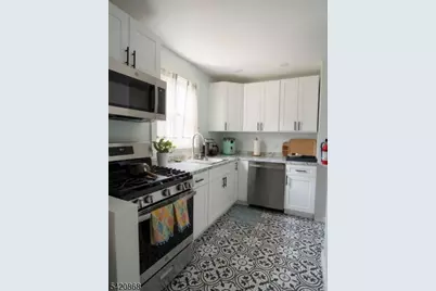293A Elmwood Ave #293A, Maplewood, NJ 07040 - Photo 3
