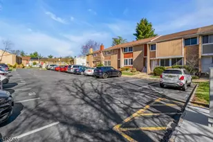 68 Chestnut Ct, Hillsborough Township, NJ 08844 - Photo 11