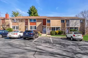 68 Chestnut Ct, Hillsborough Township, NJ 08844 - Photo 1