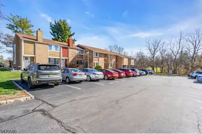 68 Chestnut Ct, Hillsborough Township, NJ 08844 - Photo 9