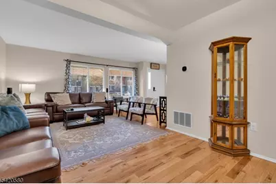 68 Chestnut Ct, Hillsborough Township, NJ 08844 - Photo 25