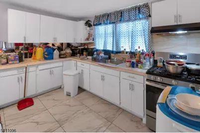 422 Schiller St, Elizabeth, NJ 07206 - Photo 3