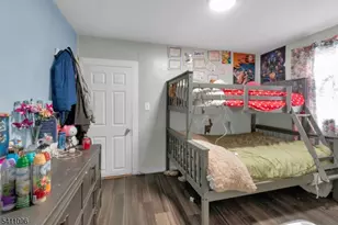 422 Schiller St, Elizabeth, NJ 07206 - Photo 13