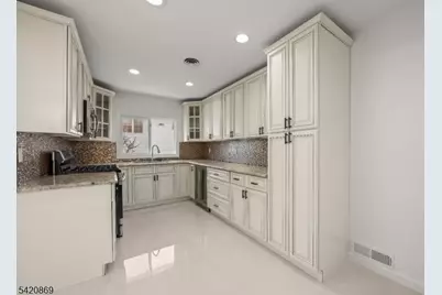 181 Haddenfield Rd, Clifton, NJ 07013 - Photo 9