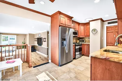 423 S Plainfield Ave, South Plainfield, NJ 07080 - Photo 9