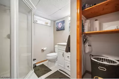 582 Belmont Ave, Haledon, NJ 07508 - Photo 17