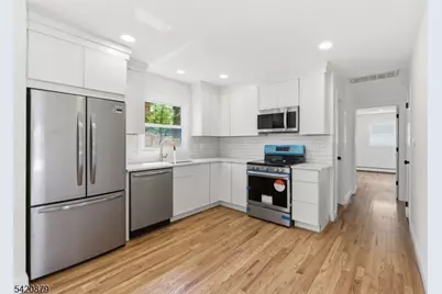 38 Wenonah Ave, Rockaway Township, NJ 07866 - Photo 9