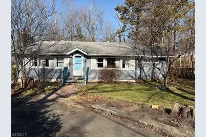 8 Beachview Ct, Hardyston Township, NJ 07460 - Photo 1