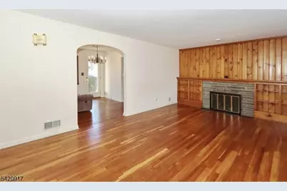 130 Warrenville Rd, Green Brook Township, NJ 08812 - Photo 31