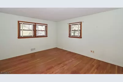 130 Warrenville Rd, Green Brook Township, NJ 08812 - Photo 15