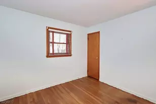 130 Warrenville Rd, Green Brook Township, NJ 08812 - Photo 17