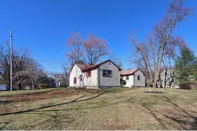 130 Warrenville Rd, Green Brook Township, NJ 08812 - Photo 27