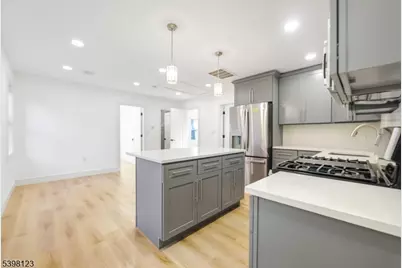 169 New St, Woodland Park, NJ 07424 - Photo 7