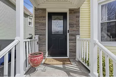 385 Berkeley Ave, Bloomfield, NJ 07003 - Photo 3