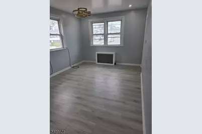 33 Glover Ave, Paterson, NJ 07501 - Photo 5