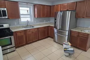 33 Glover Ave, Paterson, NJ 07501 - Photo 7