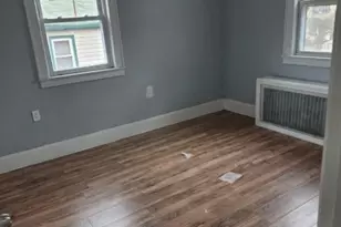 33 Glover Ave, Paterson, NJ 07501 - Photo 9