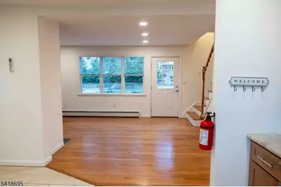 31 Lakeview Rd, Sparta Township, NJ 07871 - Photo 7