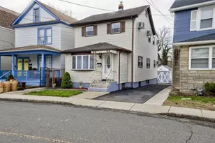 32 Montgomery St, Bloomfield, NJ 07003 - Photo 3