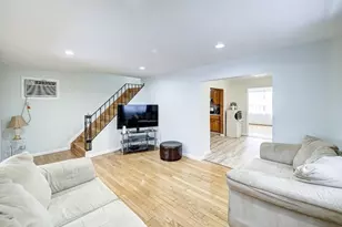 32 Montgomery St, Bloomfield, NJ 07003 - Photo 1