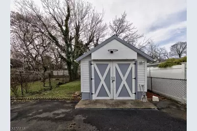 32 Montgomery St, Bloomfield, NJ 07003 - Photo 7