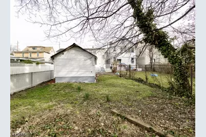 32 Montgomery St, Bloomfield, NJ 07003 - Photo 11