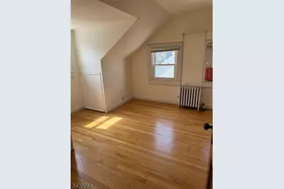 413 E 7th Ave, Roselle, NJ 07203 - Photo 9