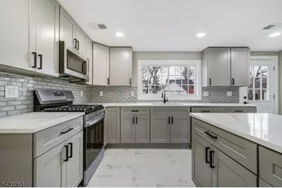 28 Harvard Ave, Woodbridge Township, NJ 07001 - Photo 15