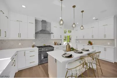 94 E Cedar St, Livingston, NJ 07039 - Photo 9