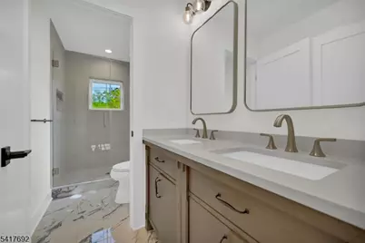 94 E Cedar St, Livingston, NJ 07039 - Photo 25